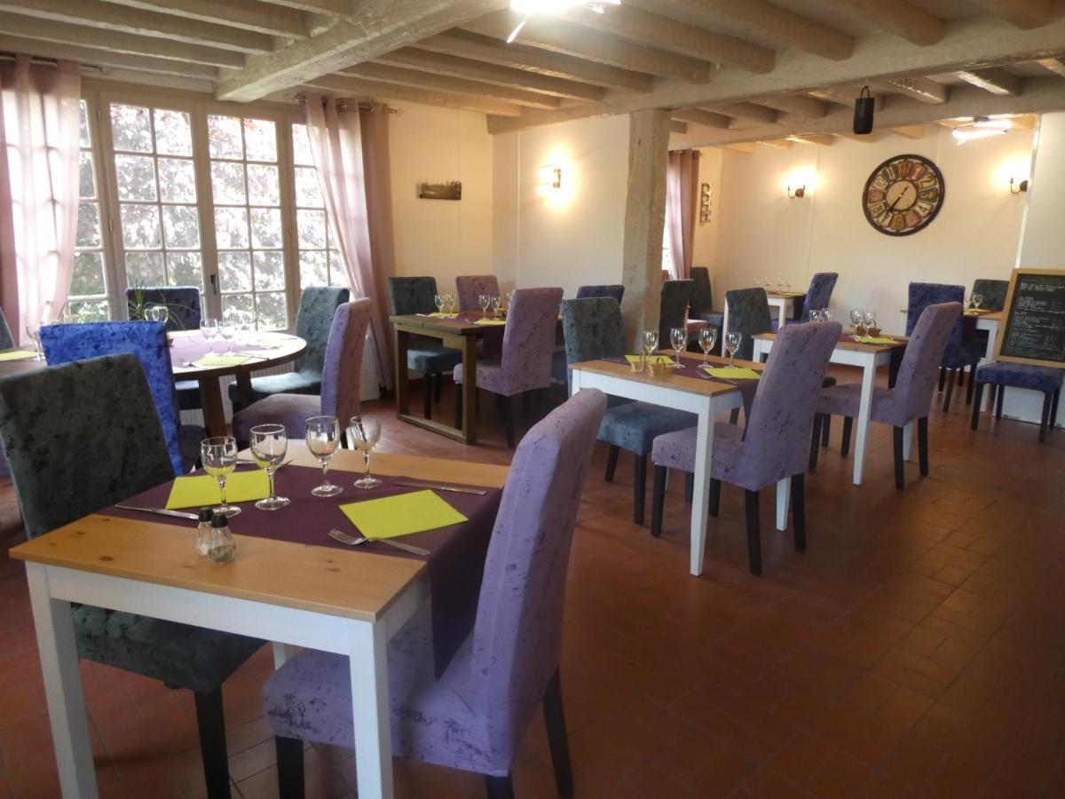 Logis Hotel Restaurant Auberge Saint Martin Surville  Exterior photo